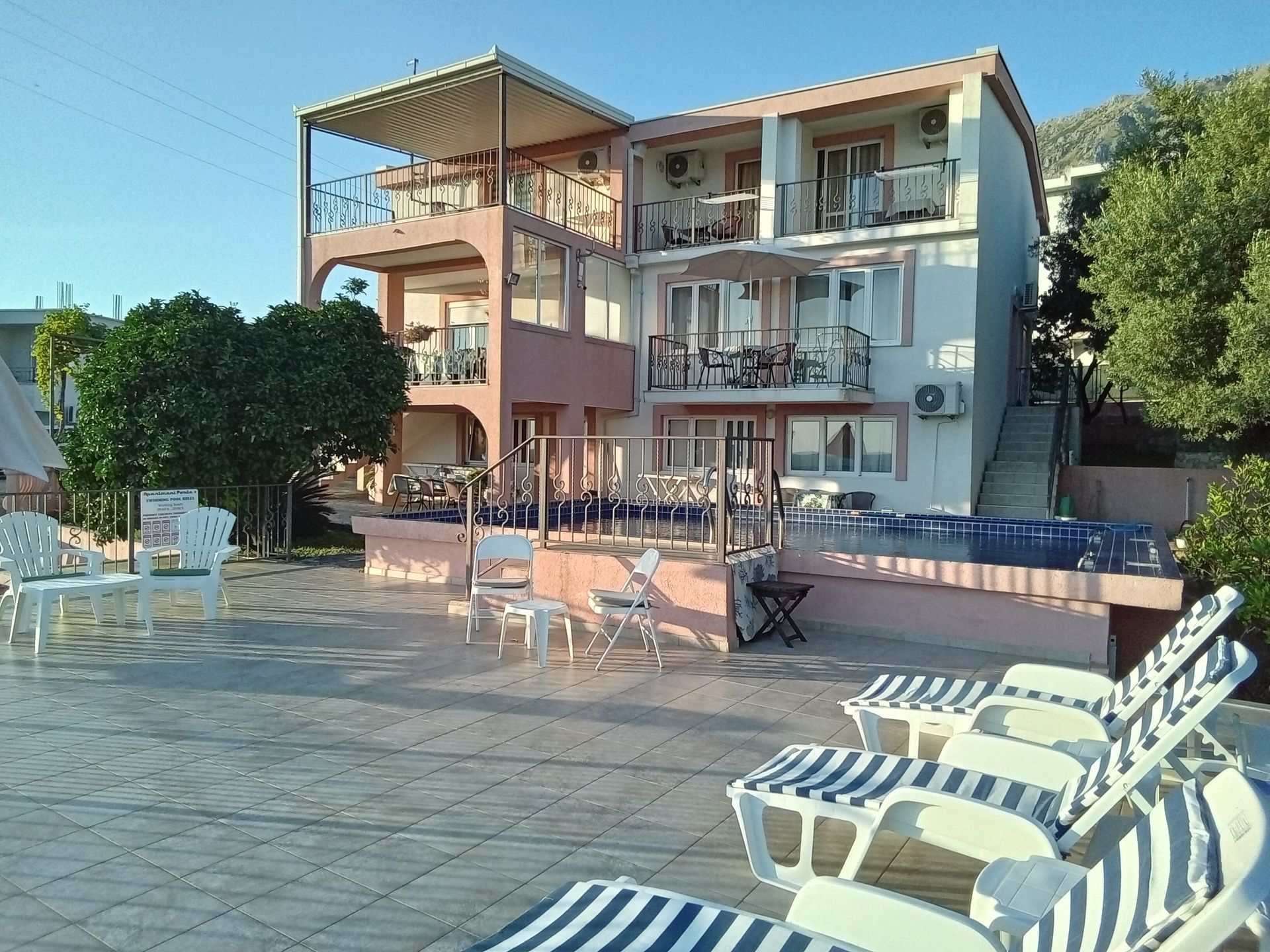 Kuća sa bazenom i pogledom na more u Baru - Amfora Real Estate
