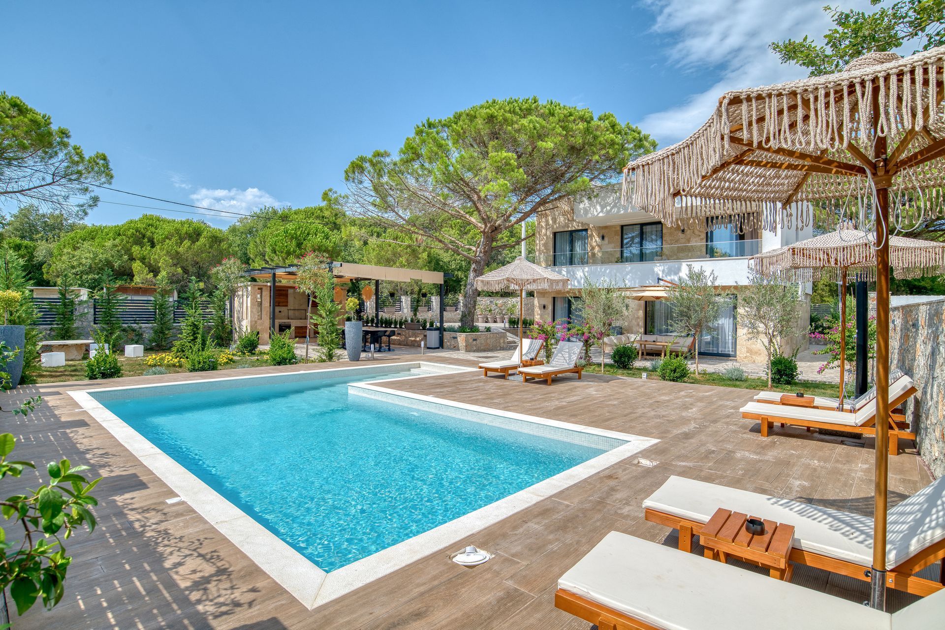 Villa Amfora – Exclusive villa with a swimming pool, rooftop terrace ...