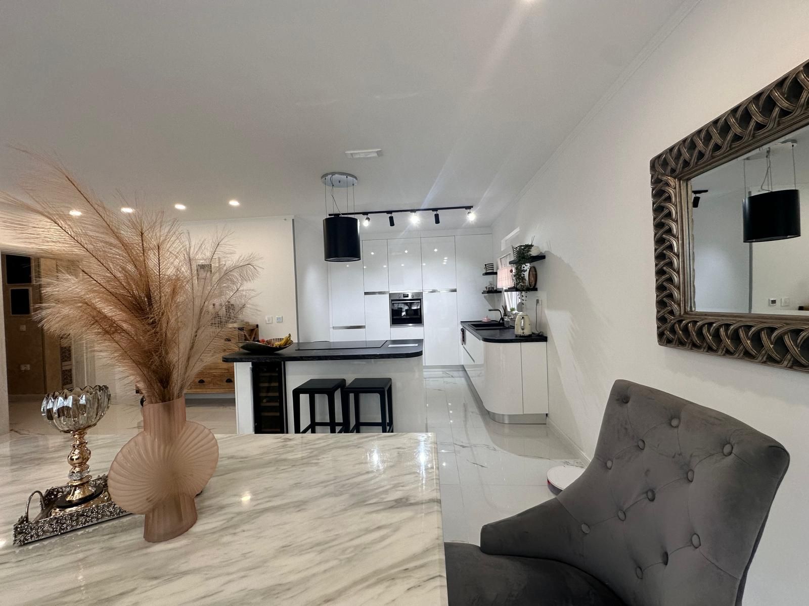 BAR, Susanj – nova, kompletno opremljena vila sa panoramskim pogledom na more. - Amfora Real Estate
