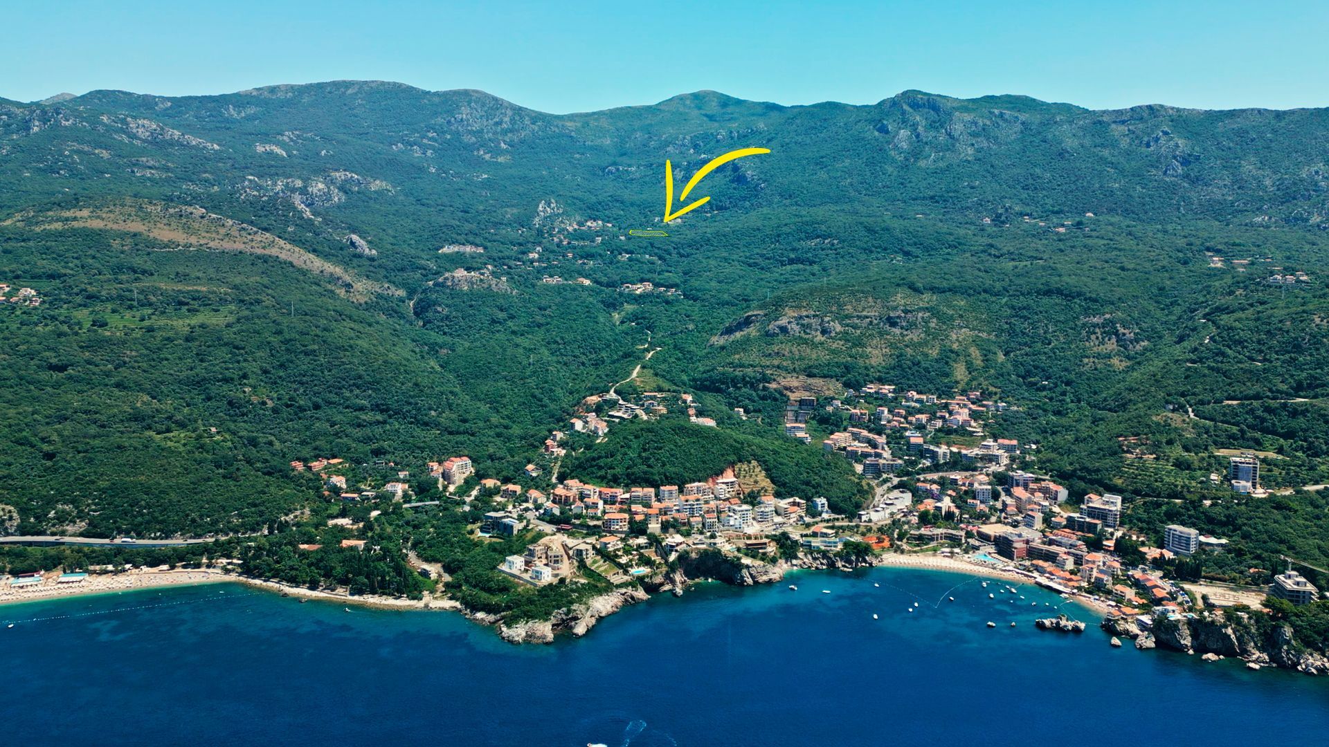 Neurbanizovano zemljište od 1088 m² sa panoramskim pogledom na more u Kuljačama, Budva - Amfora Real Estate