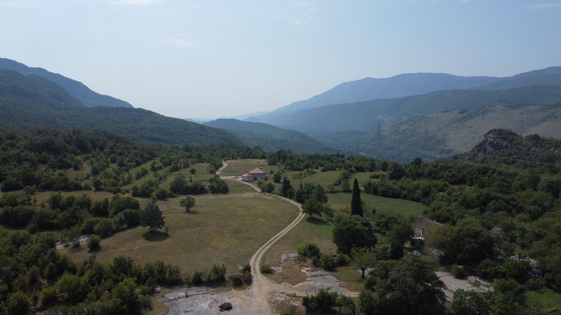 Prostrano imanje 170.000m² – Pločice, Danilovgrad - Amfora Real Estate