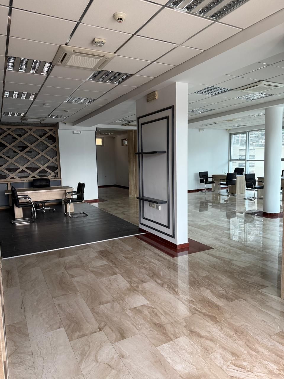 Moderan poslovni prostor 151m² na atraktivnoj lokaciji u Bečićima, kod hotela Splendid (NA DUŽI PERIOD) - Amfora Real Estate