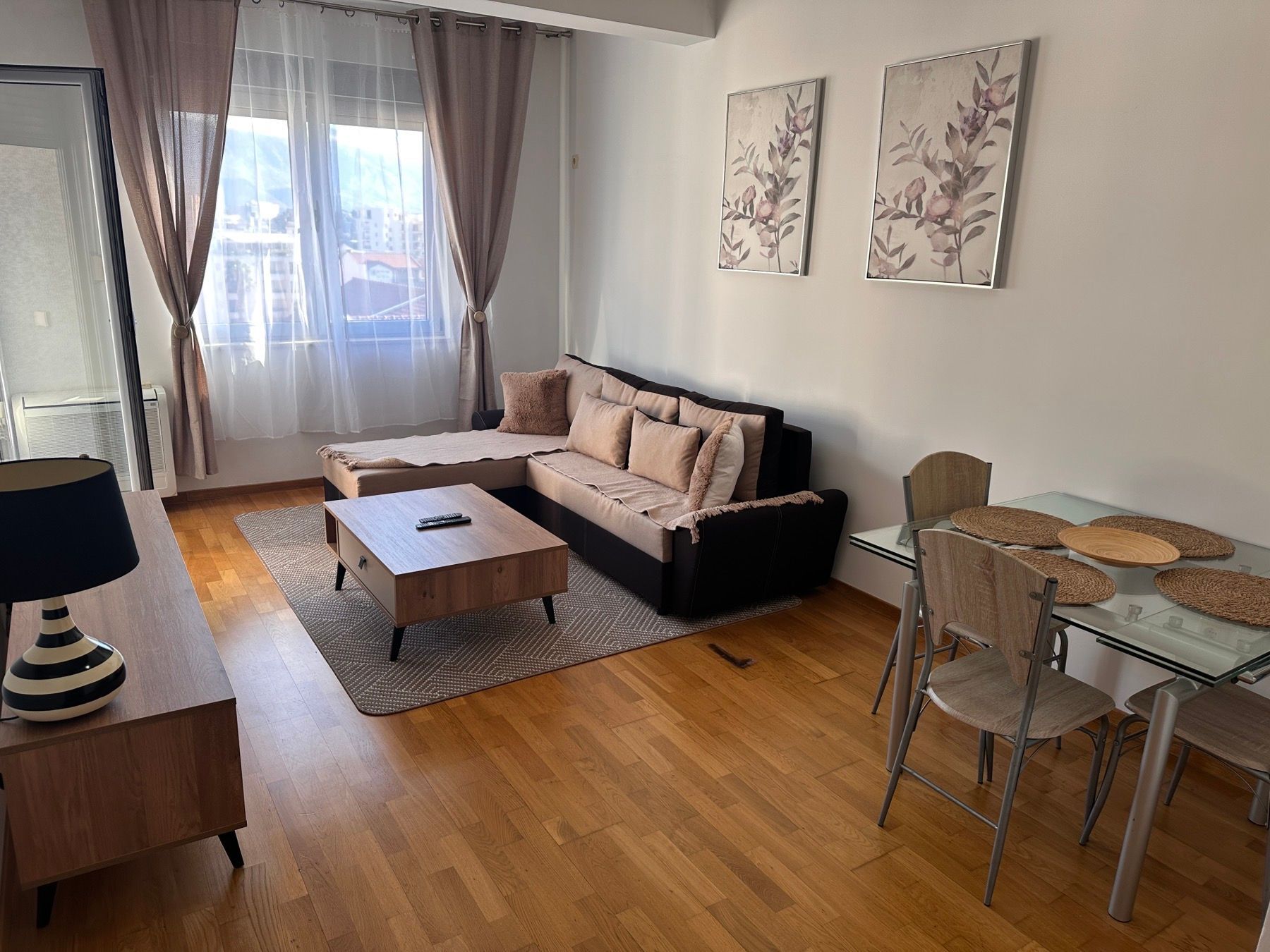 amforaproperty.com/Jednosoban namešten stan 48m² sa pogledom na more u Mainskoj ulici, Budva