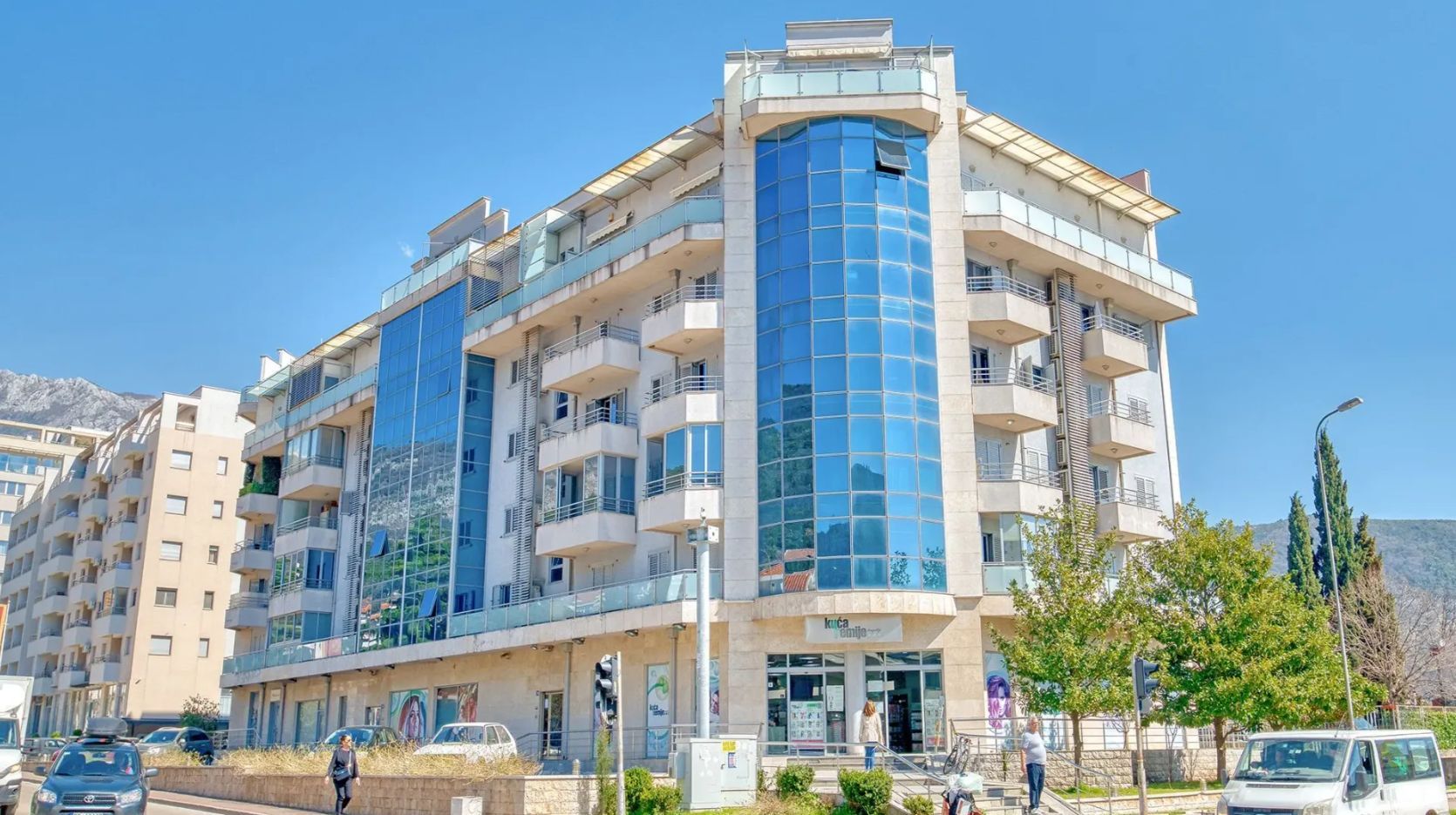 Poslovni prostor 46 m² za izdavanje – Budva, Rozino (Zaobilaznica) – Na duži period - Amfora Real Estate