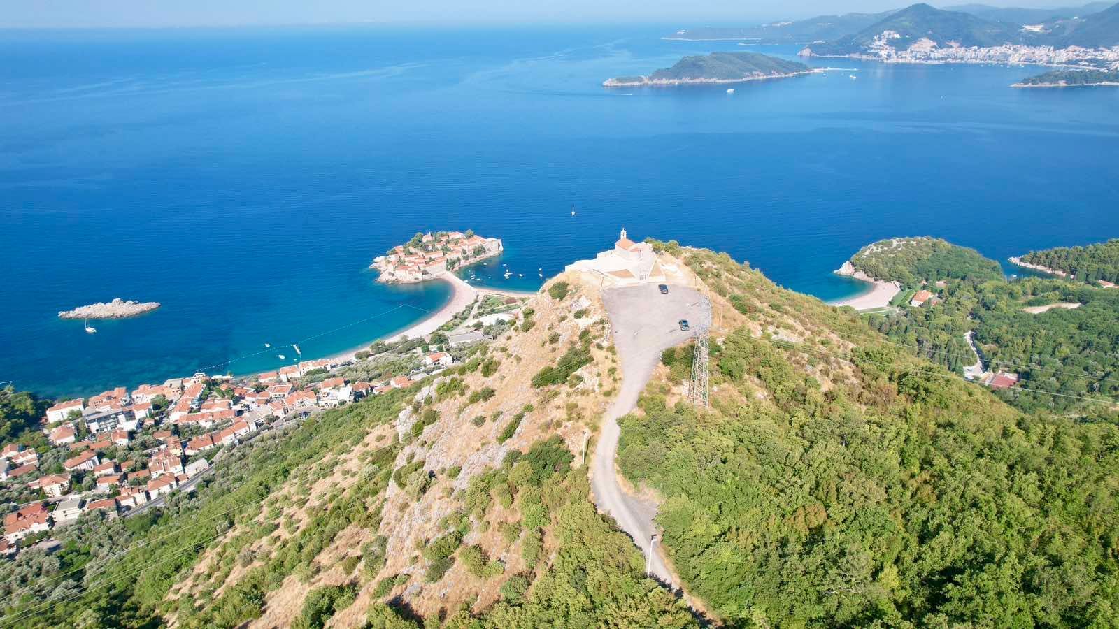 Urbanizovan plac 1250m2 sa panoramskim pogledom na more – Blizikuće, Budva - Amfora Real Estate