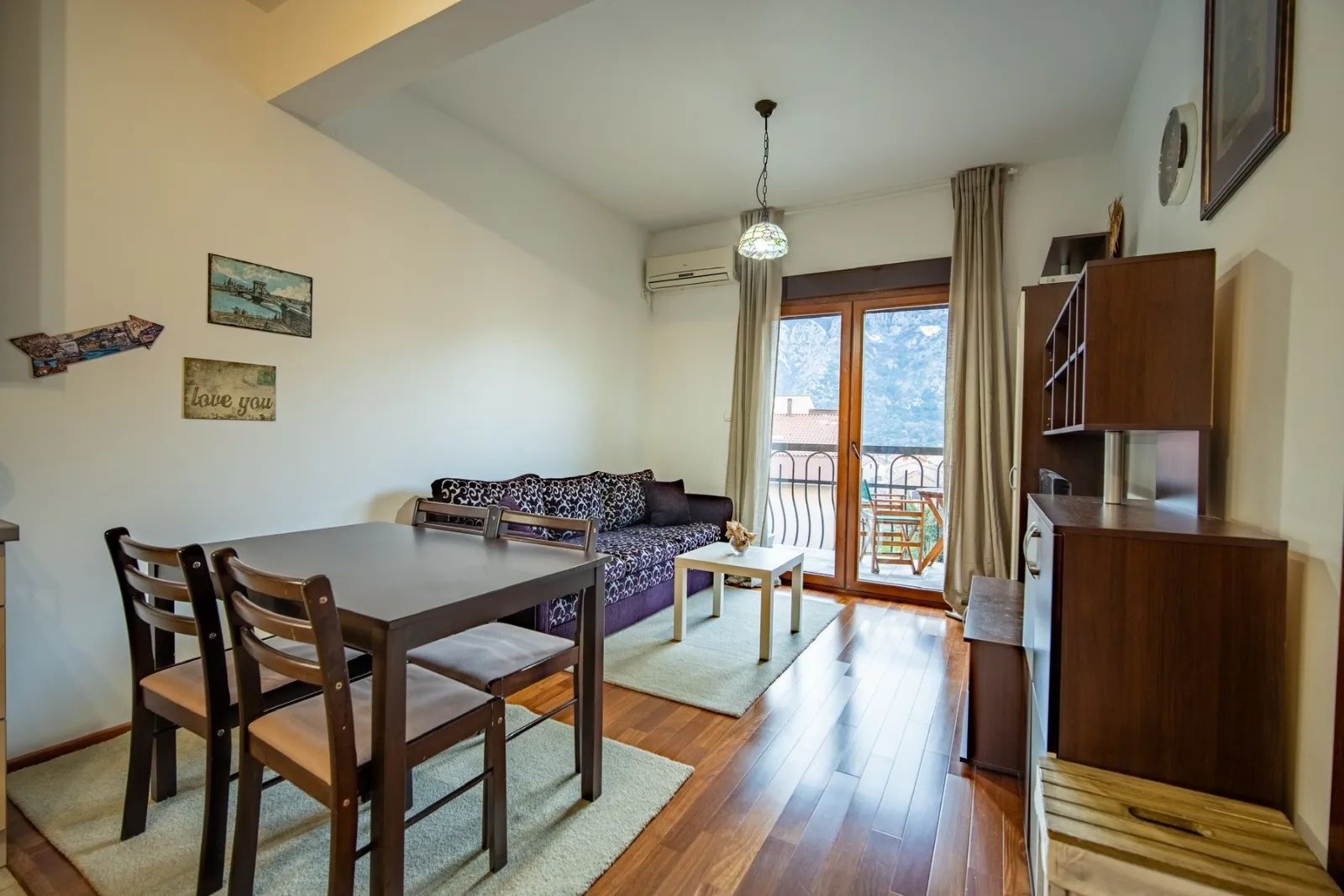 Izdavanje jednosobnog stana Dobrota,Kotor  (na duzi period,dostupan od 01.09.2026) - Amfora Real Estate