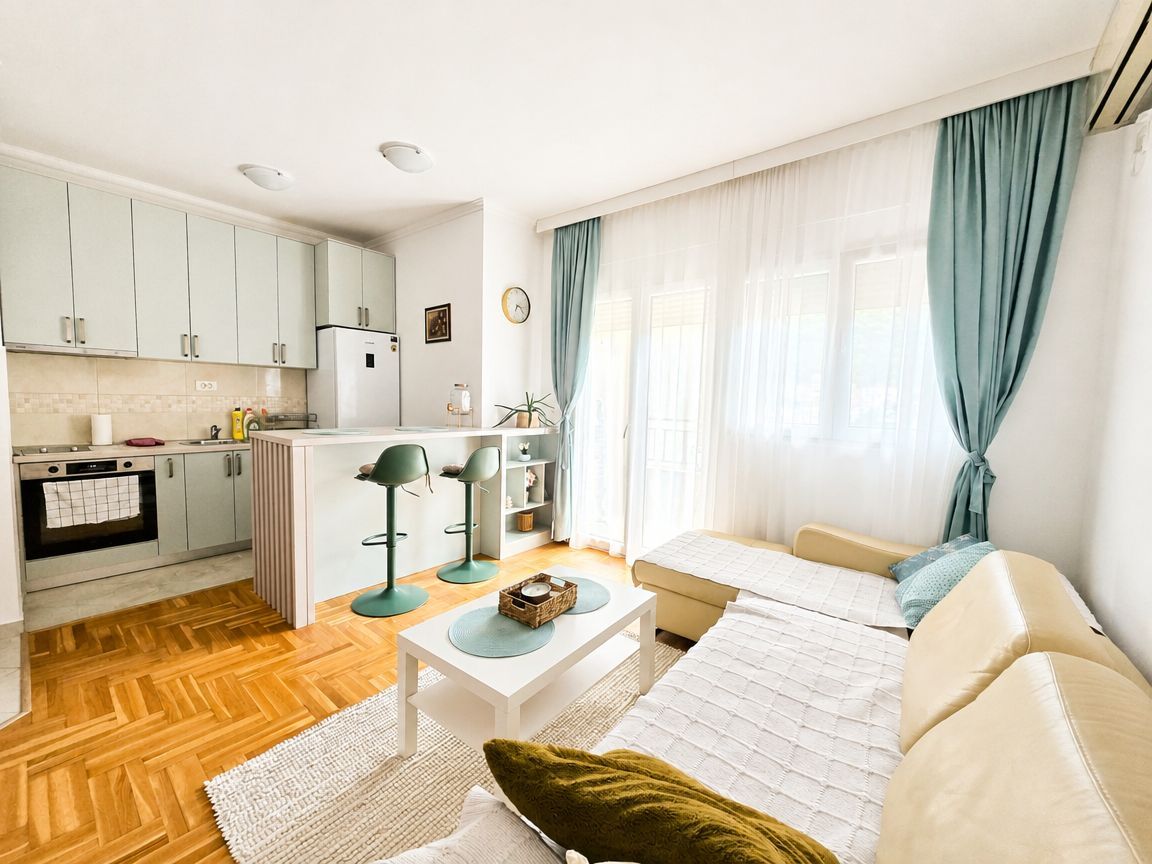 Prodaja namestenog jednosobnog stana 38m2-Dubovica Lux, Budva - Amfora Real Estate