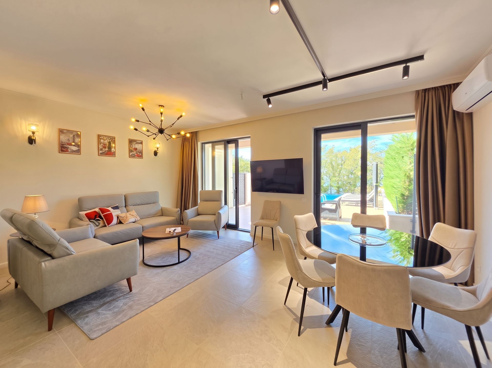 Luksuzna townhouse vila 295m2 sa bazenom, garažom i panoramskim pogledom na more – Blizikuće, Budvanska rivijera (bez poreza, odloženo plaćanje) - Amfora Real Estate