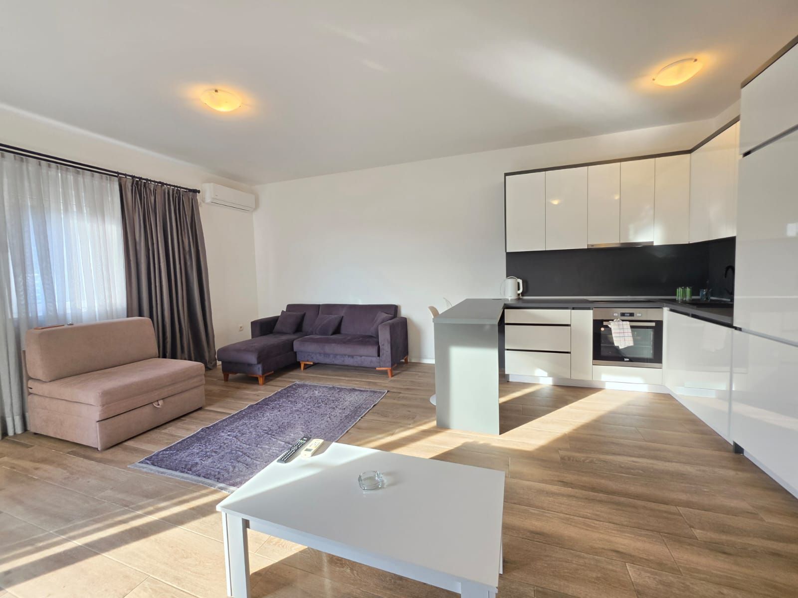 Prodaja opremljenog jednosobnog stana 53m² sa pogledom na more– Rafailovići - Amfora Real Estate