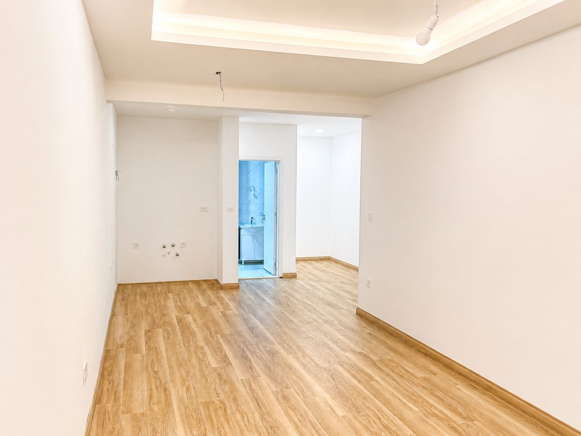 JEDNOSOBAN STAN 60M2 SA PANORAMSKIM POGLEDOM NA MORE I GRAD – LAZI, BUDVA - Amfora Real Estate