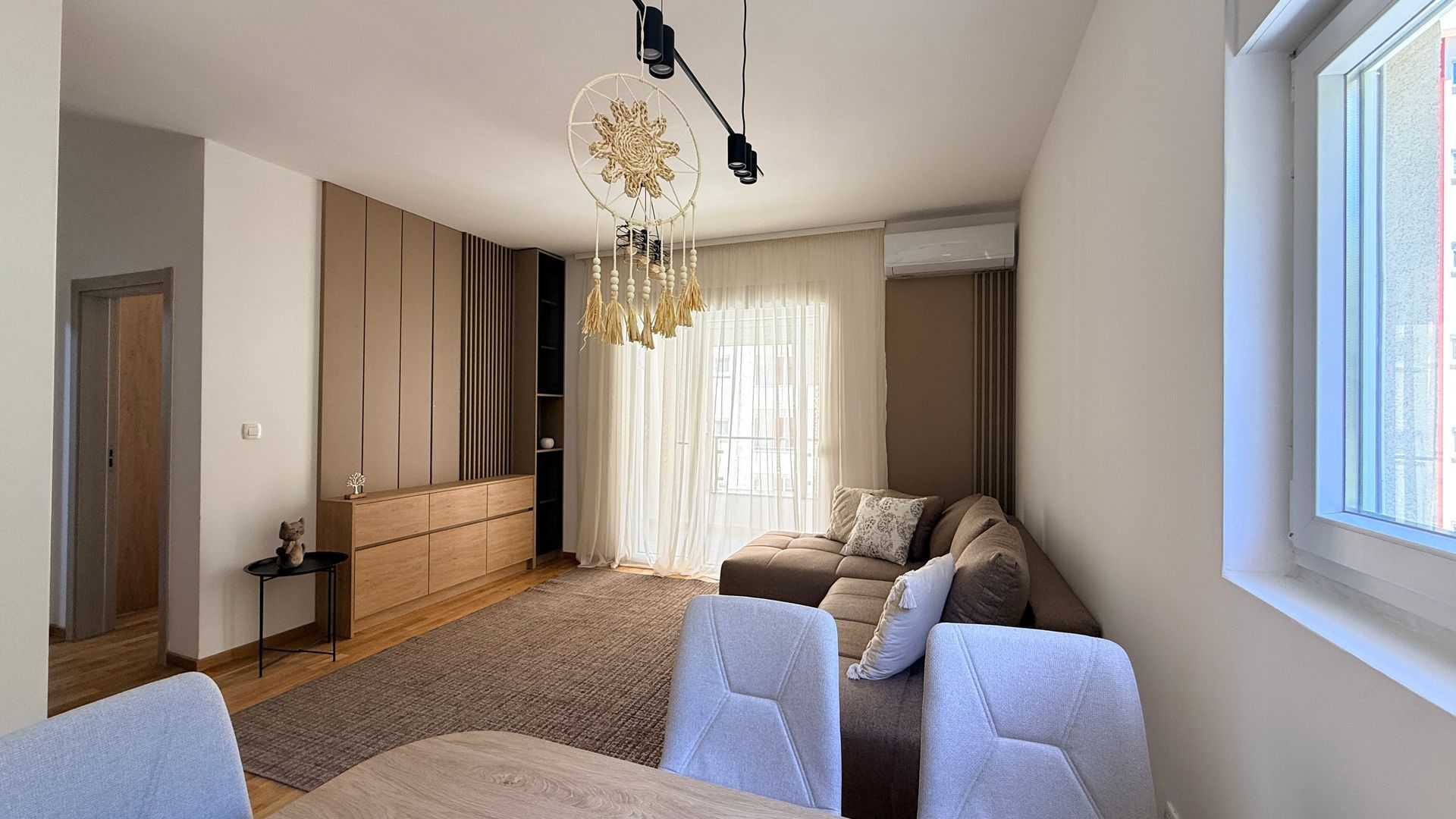 Prodaja novog, moderno opremljenog jednosobnog apartmana 43m² – Bečići, Budva - Amfora Real Estate