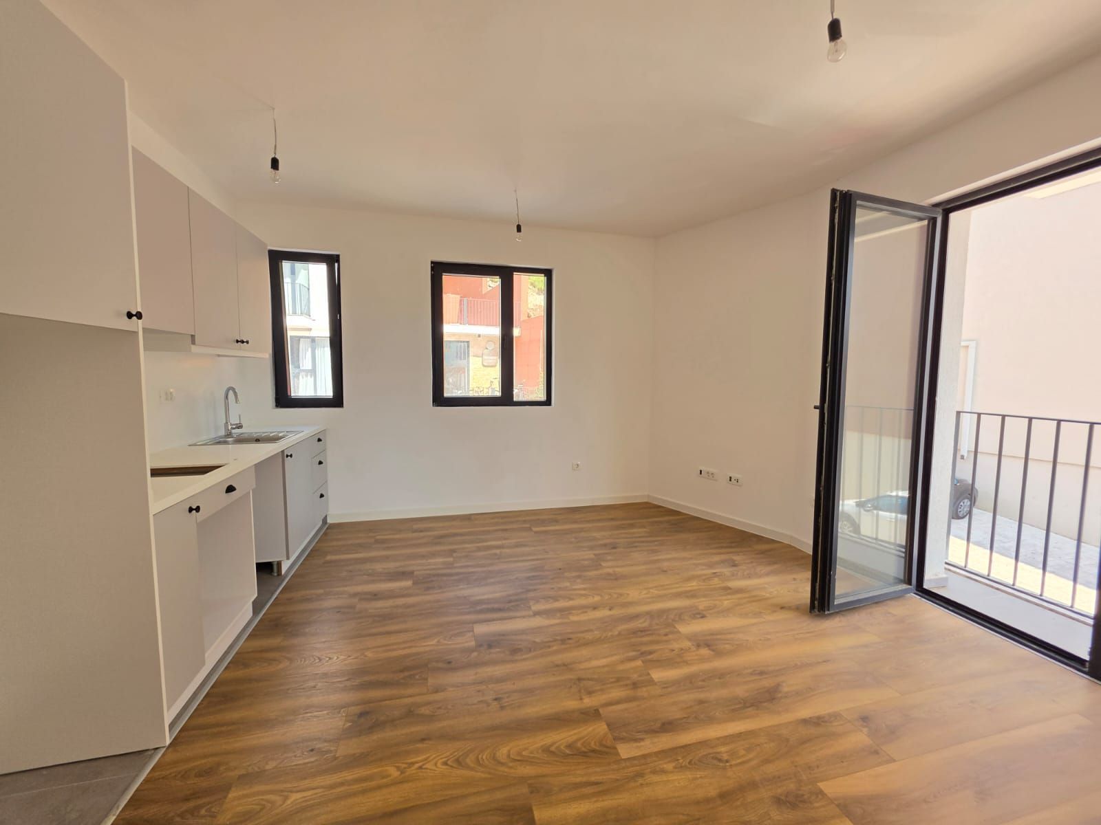 Prodaja jednosobnog stana 40 m² + terasa u novom kompleksu sa bazenom – Podkošljun, Budva - Amfora Real Estate