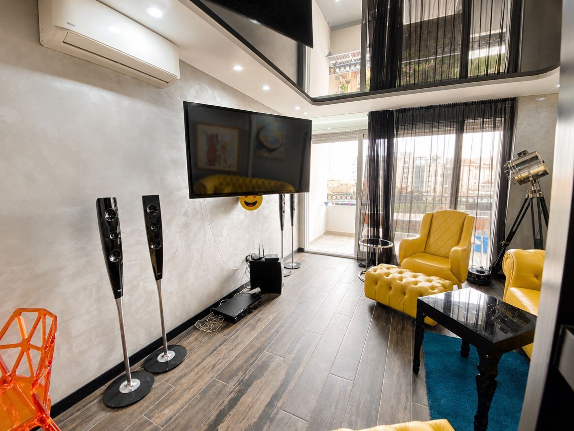 Izdavanje,Budva,Centar-Studio apartman u centru Budve (NA DUZI PERIOD,RACUNI UKLJUCENI U CENU) - Amfora Real Estate