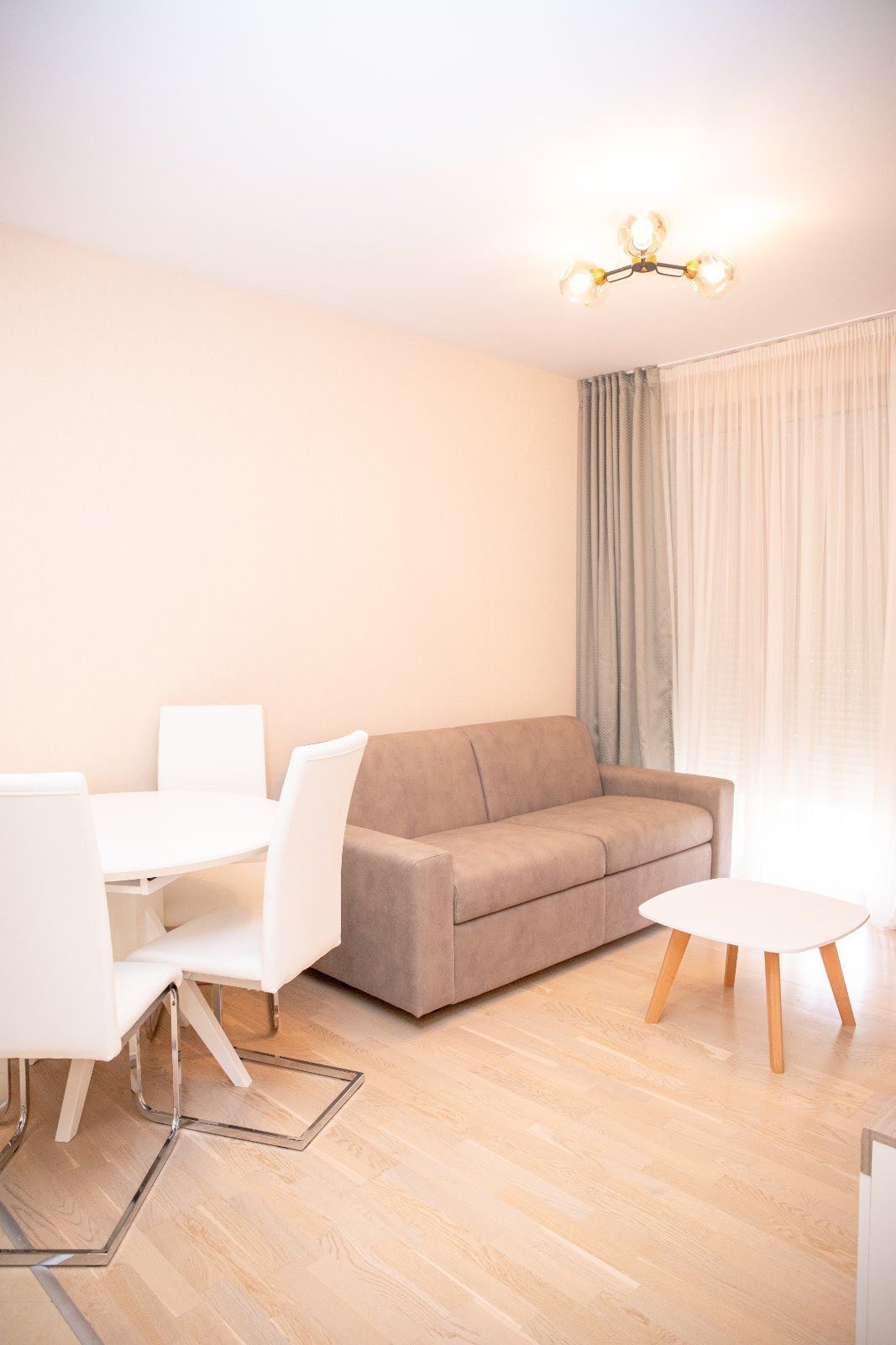 Nov jednosoban opremljen stan 55m2 u kompleksu sa bazenom-Bečići,Ivanovići - Amfora Real Estate