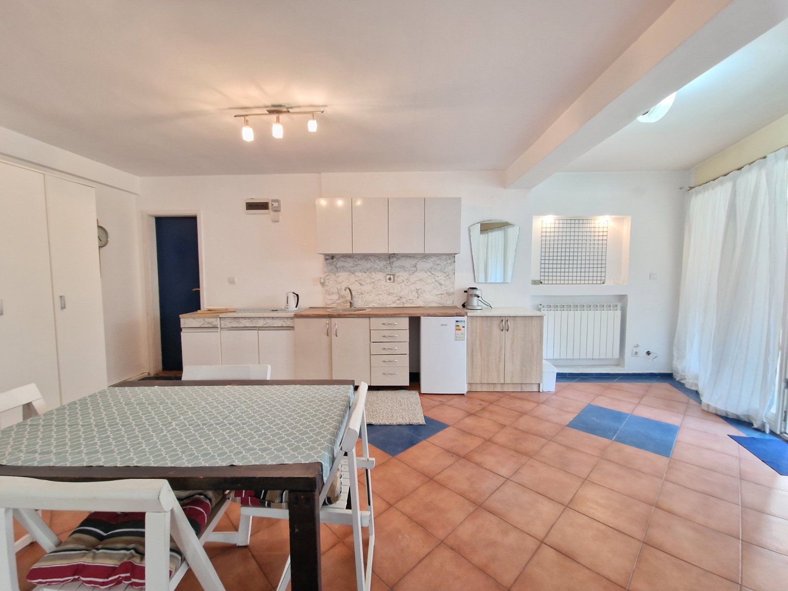 amforaproperty.com/Apartman za četiri osobe u blizini Starog grada i mora u Budvi